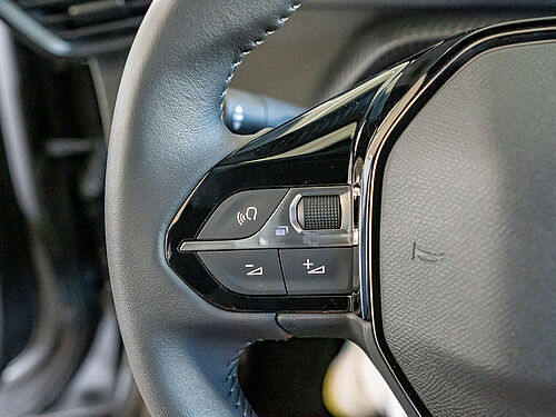 Menden Peugeot 2008 Fahrzeugbild - 15