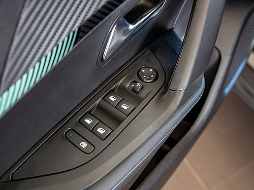 Menden Peugeot 2008 Fahrzeugbild - 21
