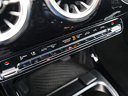 Paderborn Mercedes-Benz CLA 200 Fahrzeugbild - 15