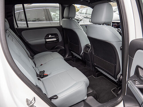 Stendal Mercedes-Benz GLB 220 Innenaufnahme
