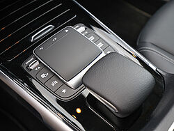 Paderborn Mercedes-Benz GLB 200 Fahrzeugbild - 15