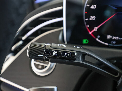 Menden Mercedes-Benz E 300 Fahrzeugbild - 30