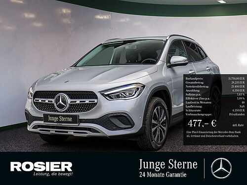 Paderborn Mercedes-Benz GLA 200 Außenaufnahme