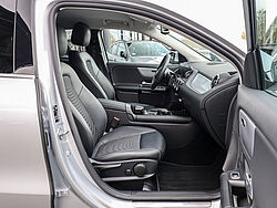 Paderborn Mercedes-Benz GLA 200 Innenaufnahme Cockpit