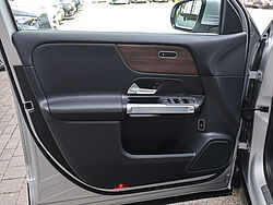 Paderborn Mercedes-Benz GLB 200 Fahrzeugbild - 30