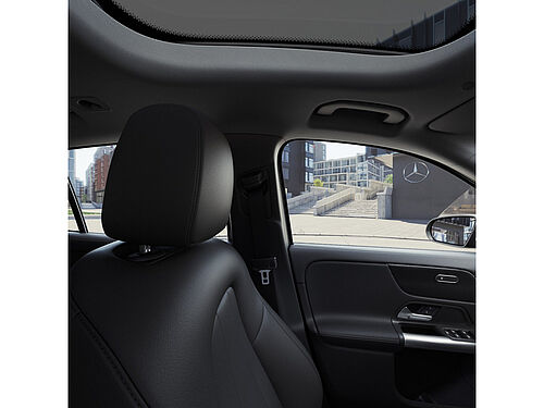 Menden Mercedes-Benz EQA 350 Fahrzeugbild - 18