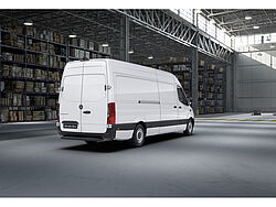 Braunschweig Mercedes-Benz Sprinter Außenaufnahme Heckansicht
