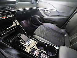 Menden Peugeot e-208 Fahrzeugbild - 18