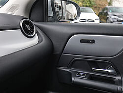 Paderborn Mercedes-Benz GLA 200 Fahrzeugbild - 18