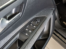 Menden Peugeot 3008 Fahrzeugbild - 21